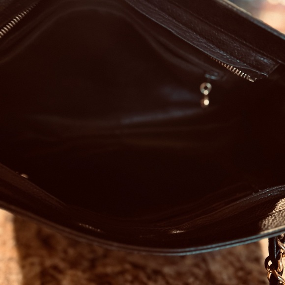 CHANEL Vintage CC shoulder bag Authentic - Picture 16 of 17